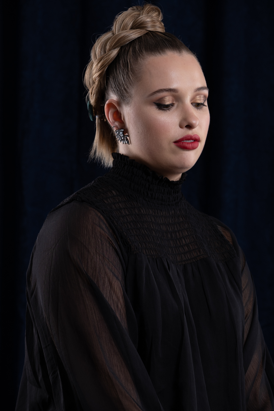 rebecca-coiffure-studio-shooting-sofa-2