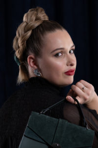 rebecca-coiffure-studio-shooting-sofa-4